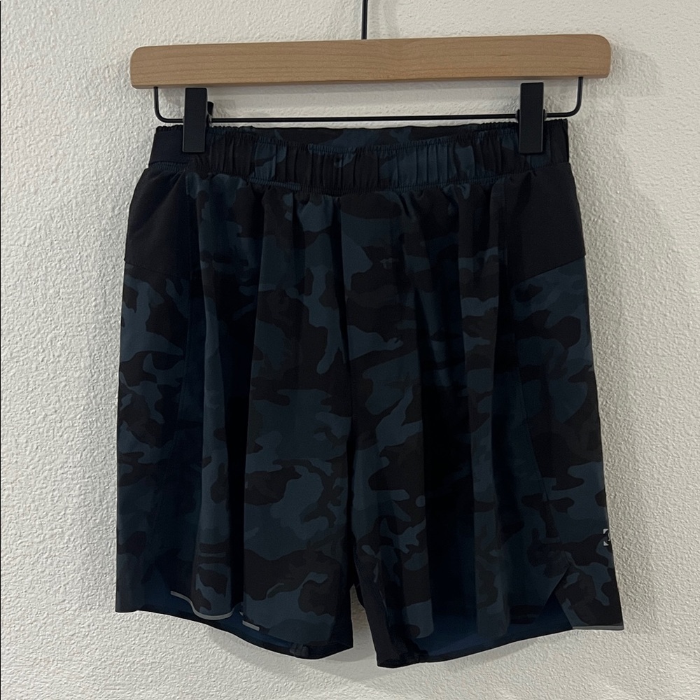 Lululemon Athletica Men's Dark Camo Athletic Shorts